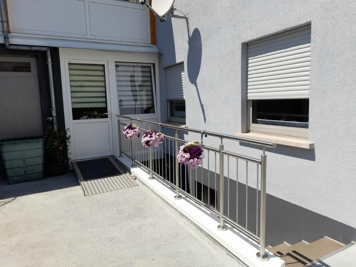 Haus Monika Apartment Zeltingen-Rachtig Luaran gambar